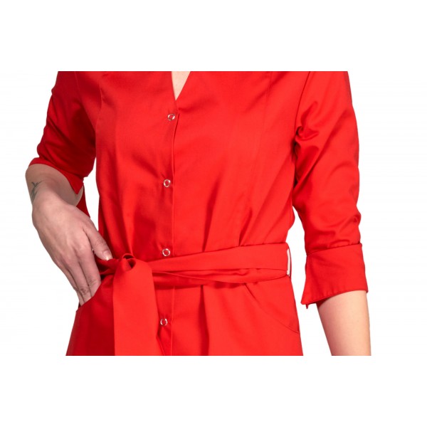 Uniforme rojo mujer tipo bata con cinturon delante